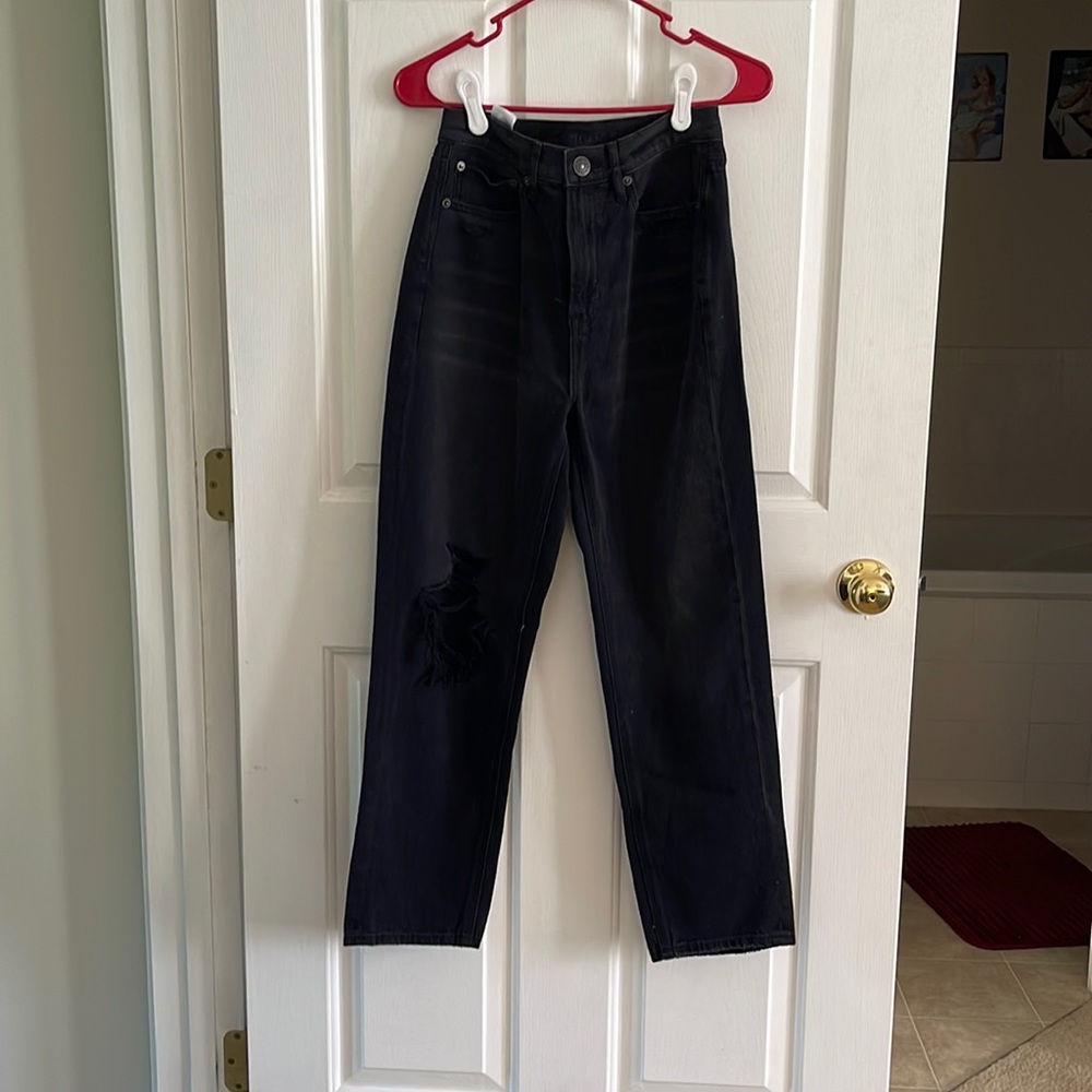 AE 90s Boyfriend Jeans